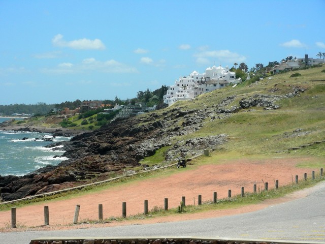 Casapueblo: l’estro greco di Carlos Páez Vilaró