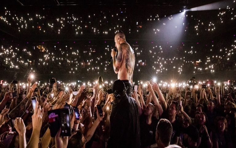 La musica non salva: addio Chester.